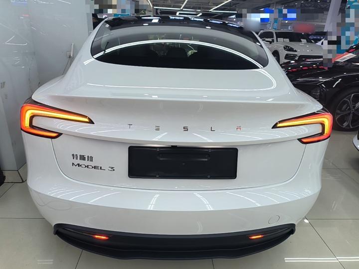 Model 3 2025 RWD photo 5