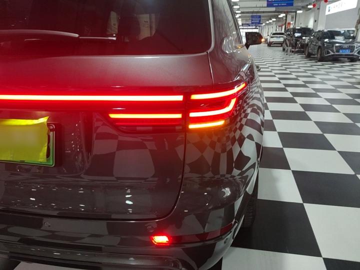Li Auto ONE 2020 EREV 6-Seater photo 7