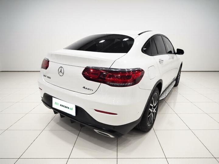 GLC Coupe GLC 300 4MATIC Coupe SUV photo 4