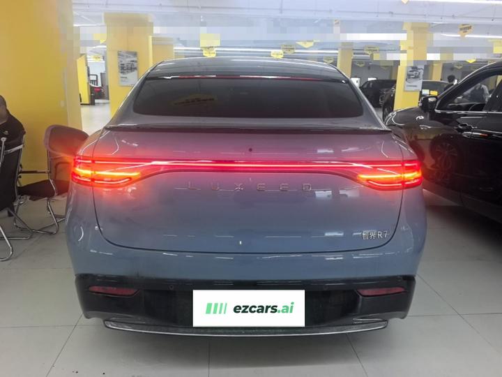 HIMA Luxeed R7 2025 EREV 331km Ultra photo 5