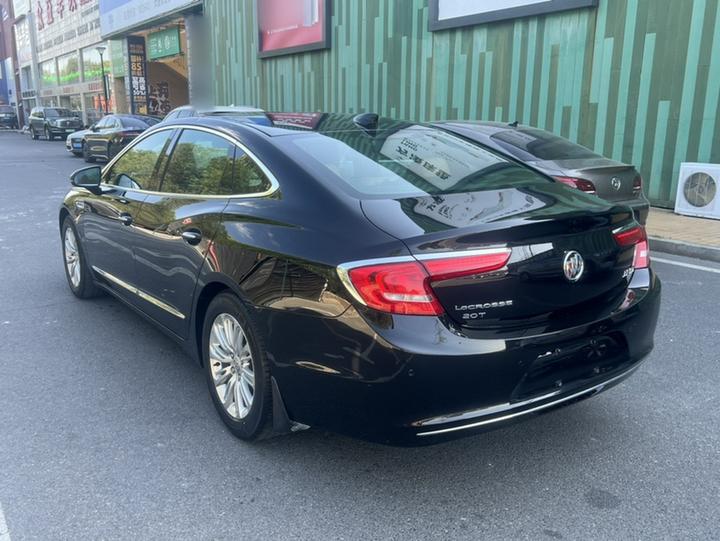 LaCrosse 2016 Facelift 20T Leading photo 3