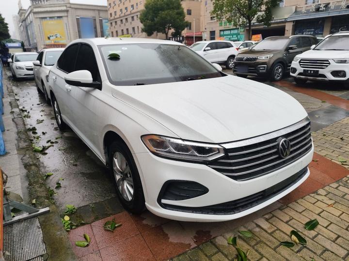 Lavida 2023 1.5L AT photo 3