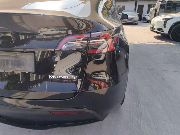 Model Y 2021 Long Range AWD photo 7