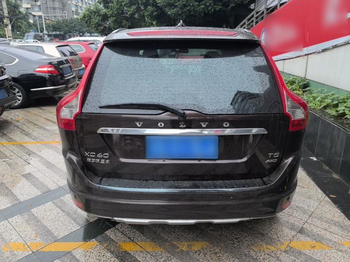 XC60 2017 T5 AWD Upgraded photo 3