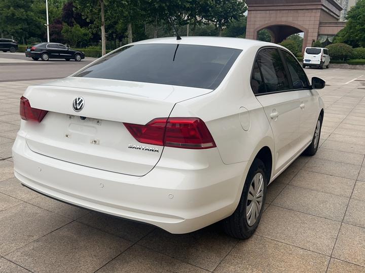 Santana 2018 1.5L AT photo 4
