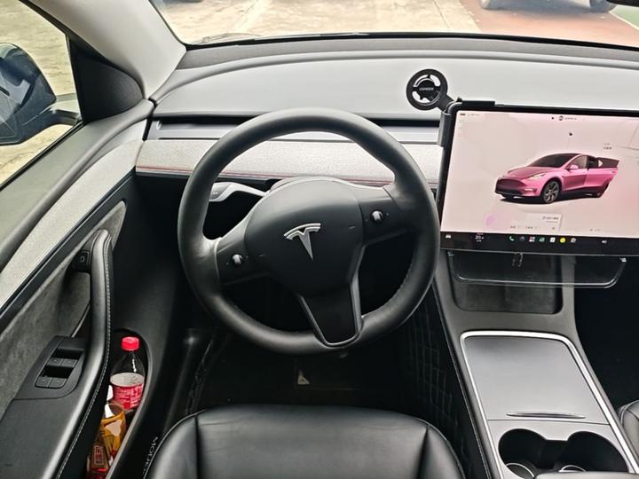 Model Y 2023 RWD photo 6