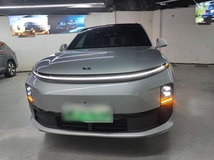 Li Auto L6 2024 Pro photo 2