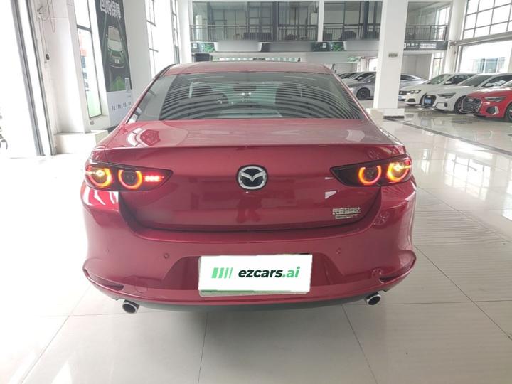 3 Axela 2023 2.0L AT photo 3