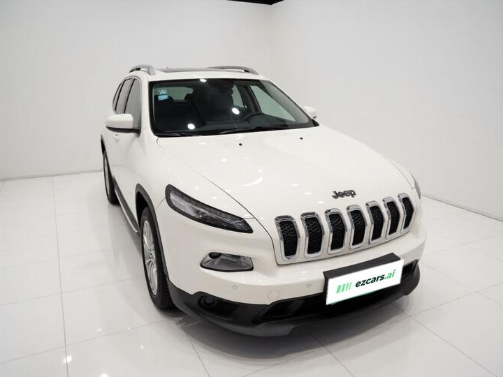 Cherokee 2016 2.4L Leading Smart photo 3