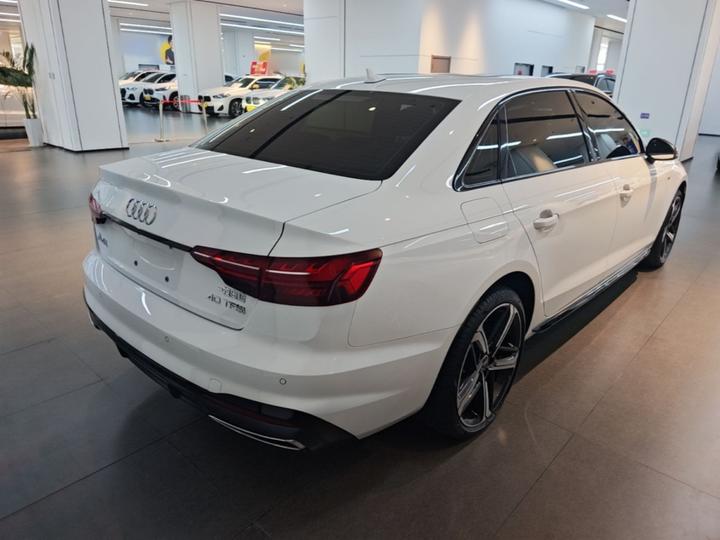 A4L 2024 40 TFSI Luxury Dynamic photo 6
