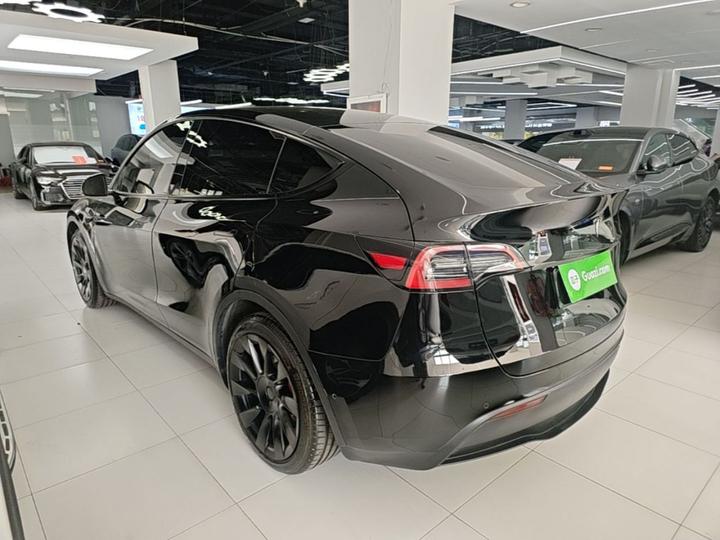 Model Y 2021 Standard Range RWD photo 4