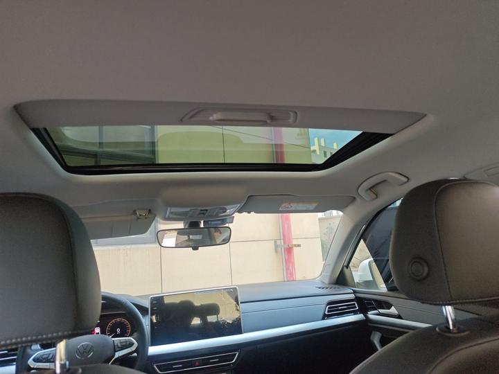 Lavida 2023 1.5L AT photo 8