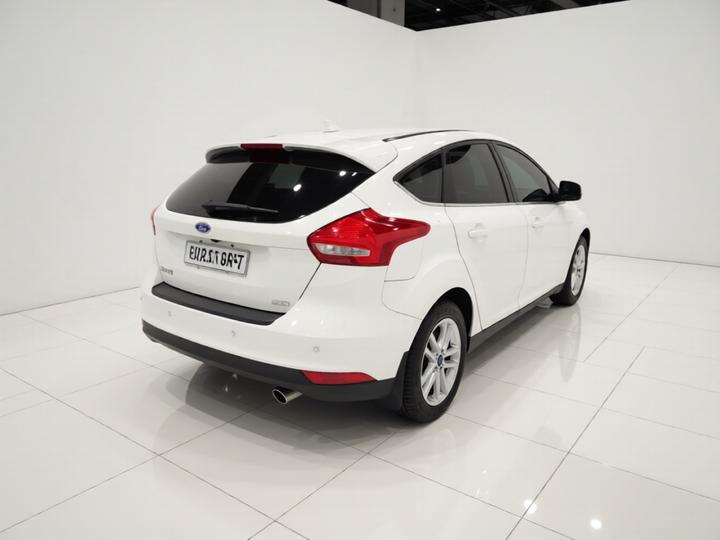 Focus 2018 Hatchback Classic EcoBoost 180 AT Elite photo 4