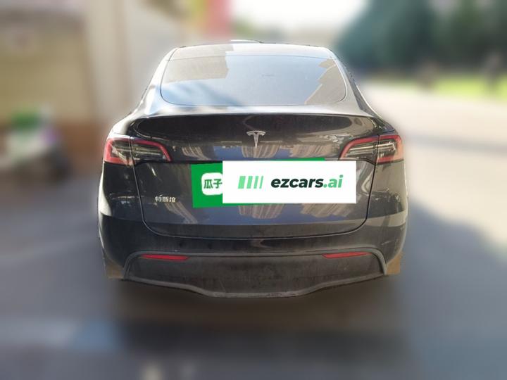 Model Y 2024 RWD photo 3