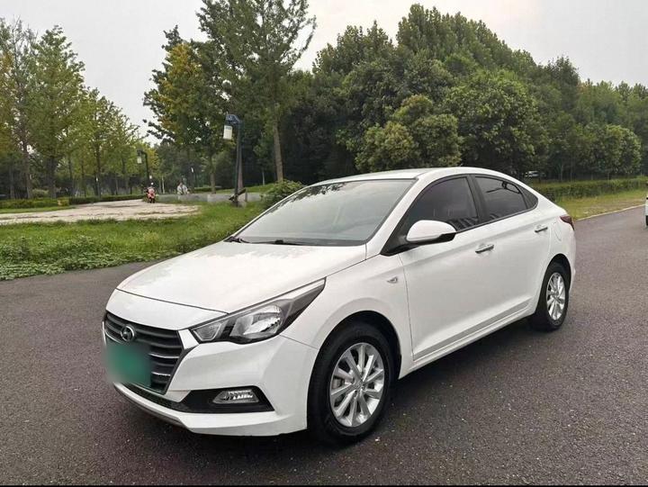 2016 1.4L AT Vitality SPORT photo 2
