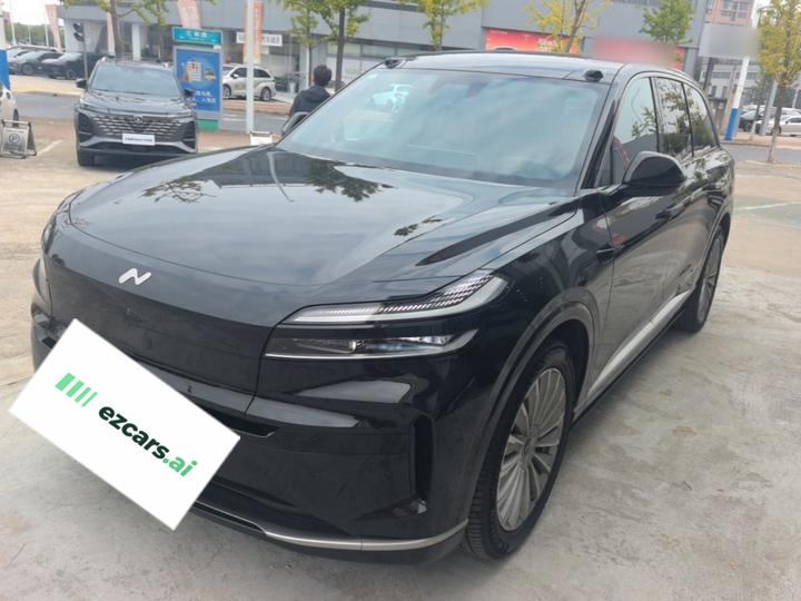 L90 2025 Max 6-Seater 60
