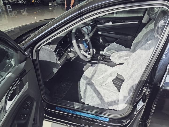 Passat 2026 380TSI photo 8