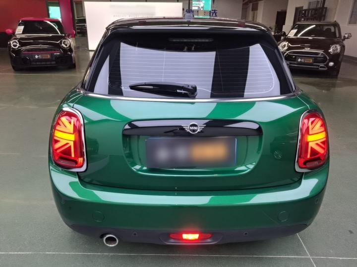 2021 1.5T COOPER Classic 5-Door photo 3