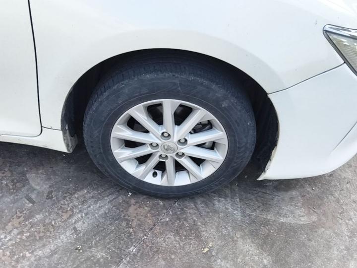 Camry 2015 2.0G Leading photo 8
