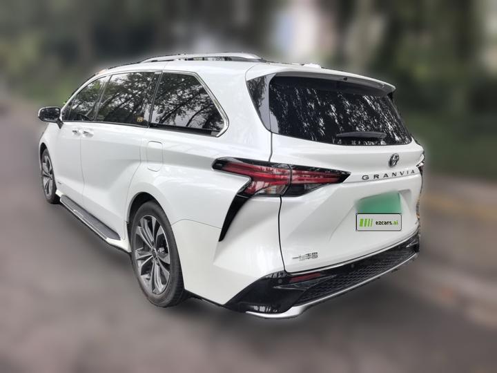Granvia 2023 2.5L Hybrid Flagship VIP photo 4