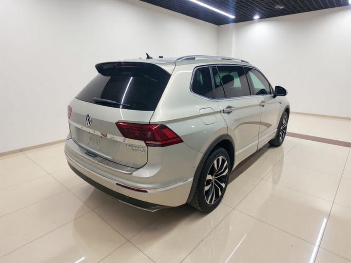 Tiguan L 2019 Facelift 330TSI AT RWD R-Line Flagship China VI photo 6