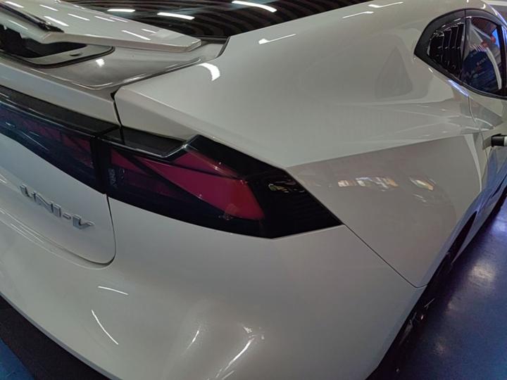 UNI-V 2023 1.5T Premium photo 7