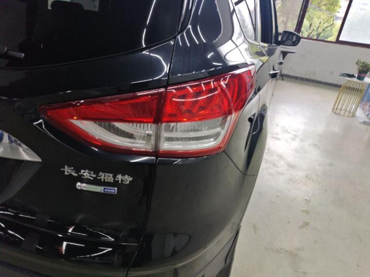 Kuga 2013 1.6L GTDi AWD Elite photo 7