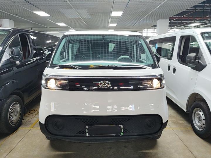 MAXUS V1 2026 V1 50kWh photo 2