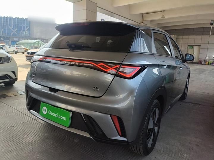 Dolphin 2023 420km Fashion photo 4