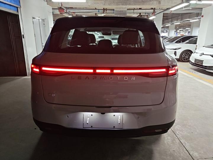 Leapmotor B10 2025 510 Enjoy photo 5