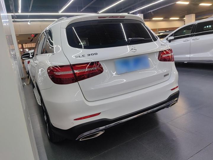 GLC 2017 GLC 300 4MATIC Dynamic photo 4