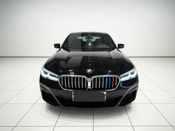 5 Series EV 2022 Facelift 535Le M Sport Package photo 2