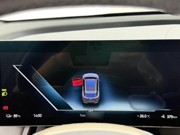 iX 2023 Facelift xDrive40 photo 3