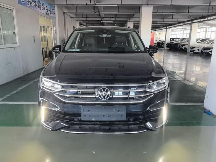 Tiguan L EV 2023 430PHEV PHEV Premium photo 2