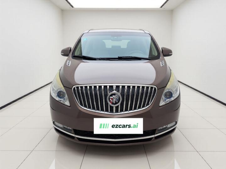 GL8 2015 2.4L Luxury Business Exclusive photo 2