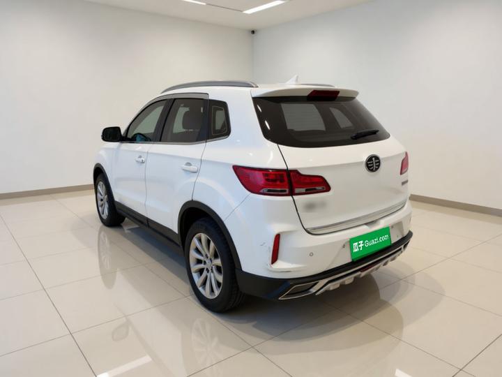 Bestune X40 2018 1.6L MT Comfort photo 4