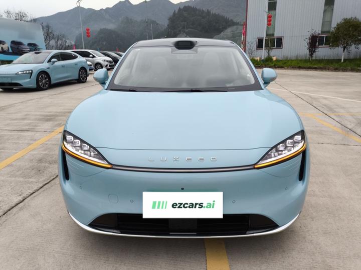 HIMA Luxeed R7 2025 EREV 251km Max photo 2