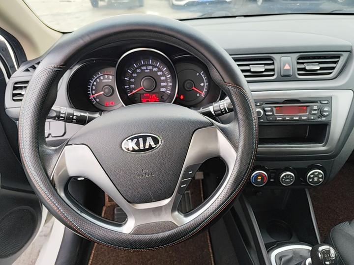 K2 2015 Sedan 1.4L MT GLS photo 6