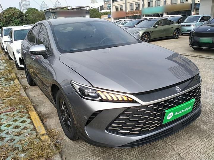 Qin PLUS 2025 DM-i ADAS 128KM Progressive photo 3
