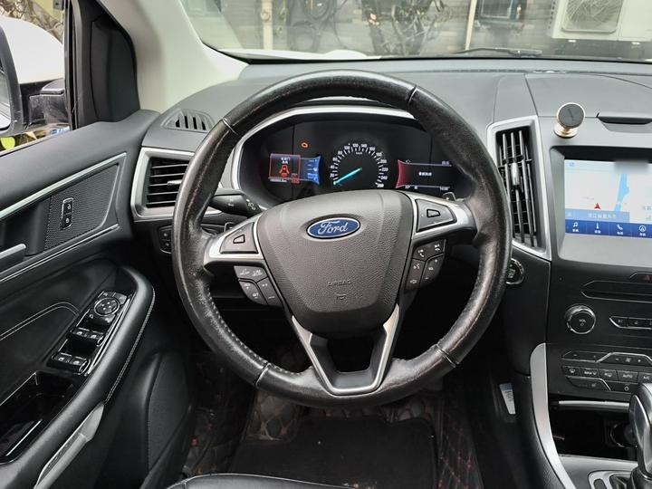 Edge 2016 EcoBoost 245 AWD 7-Seater photo 8