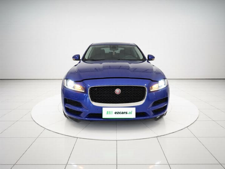 F-PACE 2019 2.0T AWD Exclusive photo 2