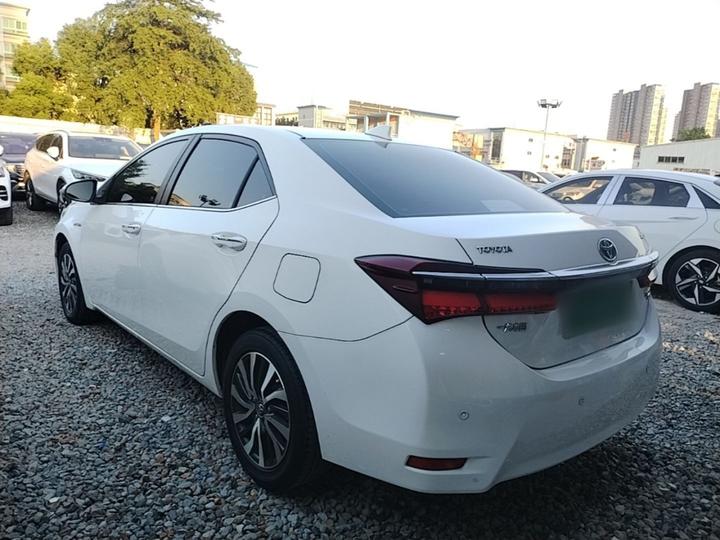 Corolla 2017 Facelift Hybrid 1.8L E-CVT Leading photo 4