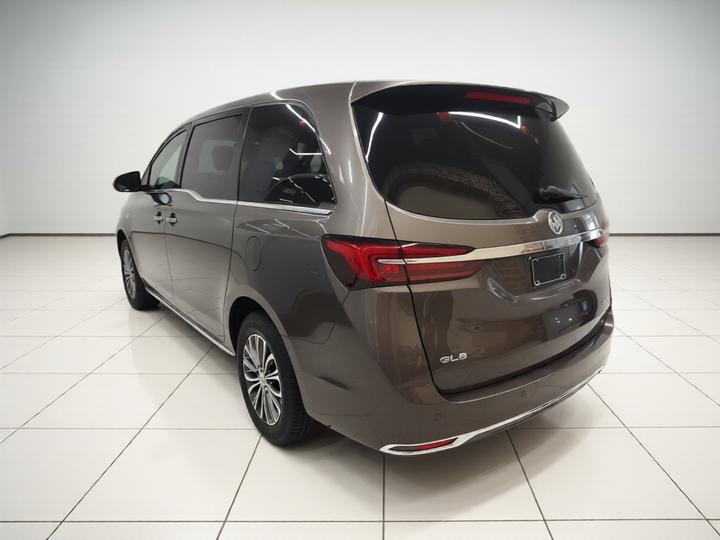 GL8 2023 Facelift Luxury photo 4