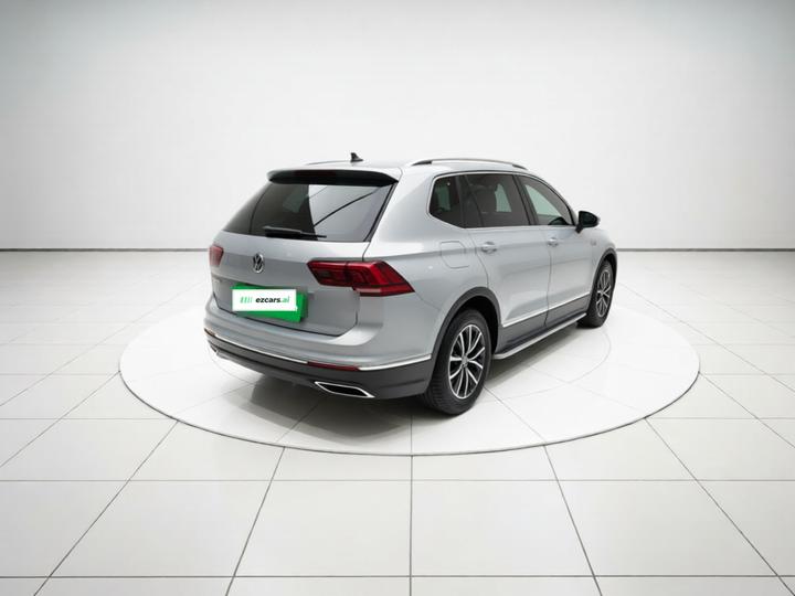 Tiguan L 2017 330TSI AT RWD Luxury photo 6