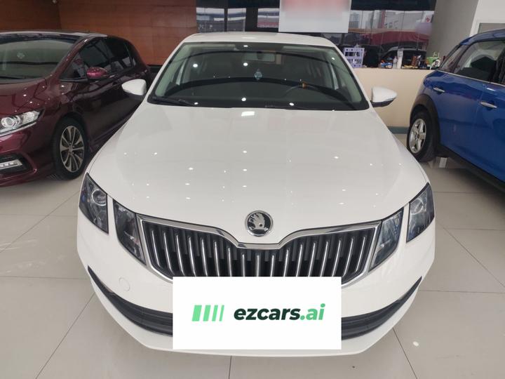 Octavia 2018 TSI230 DSG Comfort photo 2
