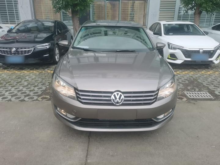 Passat 2014 1.8TSI DSG photo 2