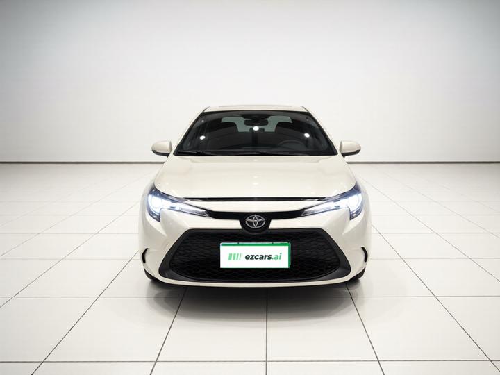 Levin 2022 Hybrid 1.8H E-CVT Leading photo 2