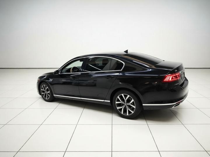 Magotan 2020 330TSI DSG Leading photo 3