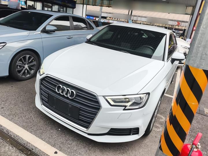A3 2018 30 Anniversary Sportback 35 TFSI Progressive