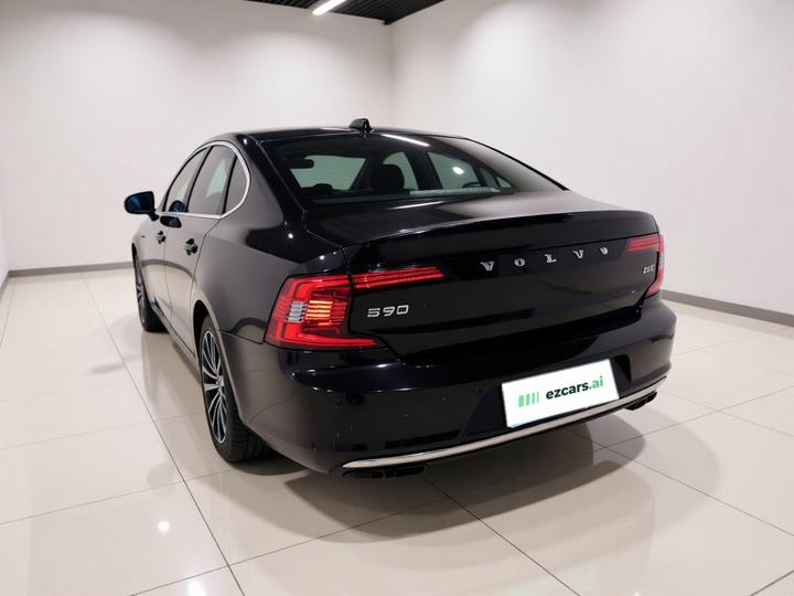 S90 2023 B5 Luxury photo 4